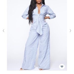 Size XL fashion nova pinstripe jumper